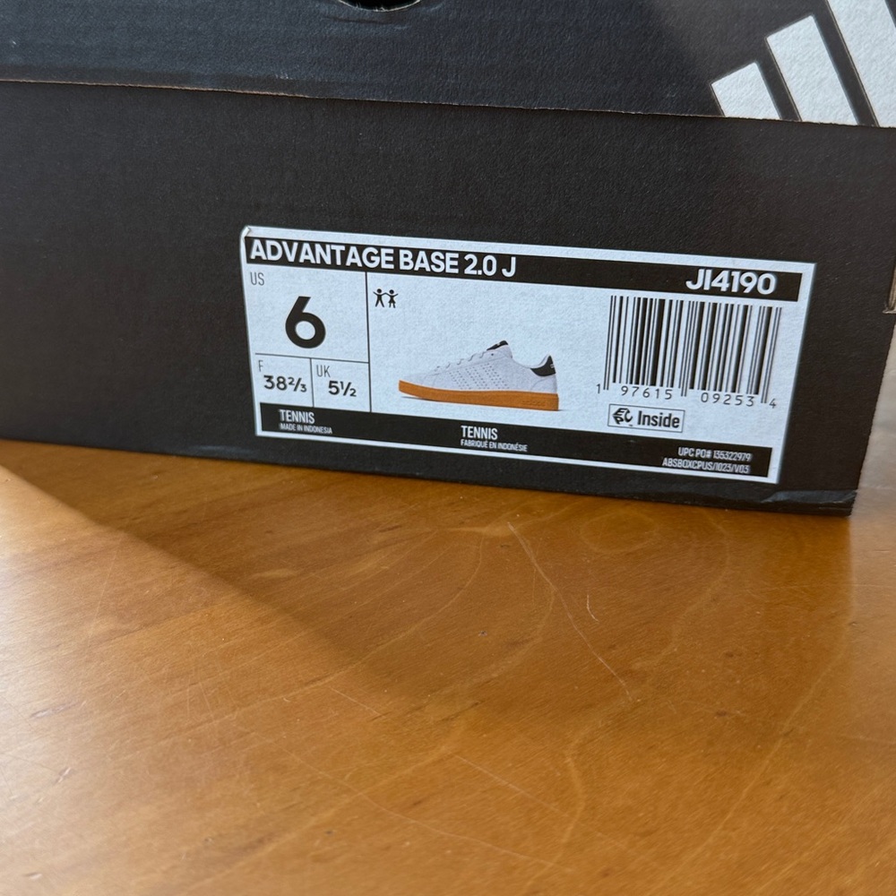 NWT boys adidas tennis shoes. Size 6 youth. - Picture 2 of 4